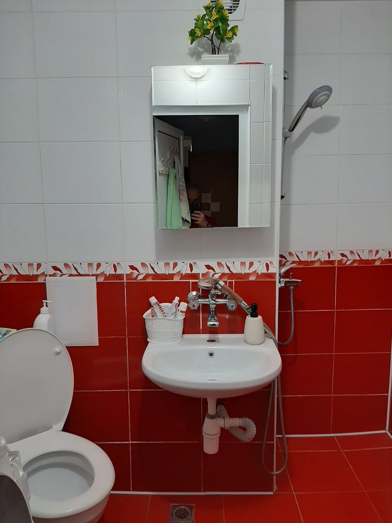 Продава се Тристаен апартамент в Плевен, Дружба 4 - 86 кв.м за 1128 €/кв.м - Снимка #10