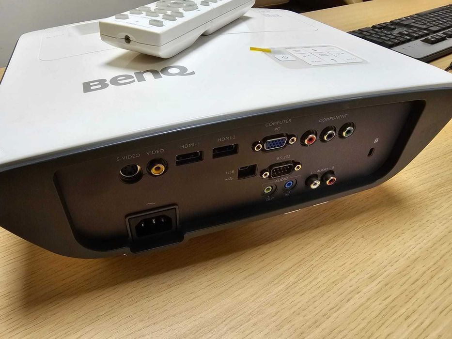 Videoproiector 3D BenQ W703D, HD, serial, HDMI