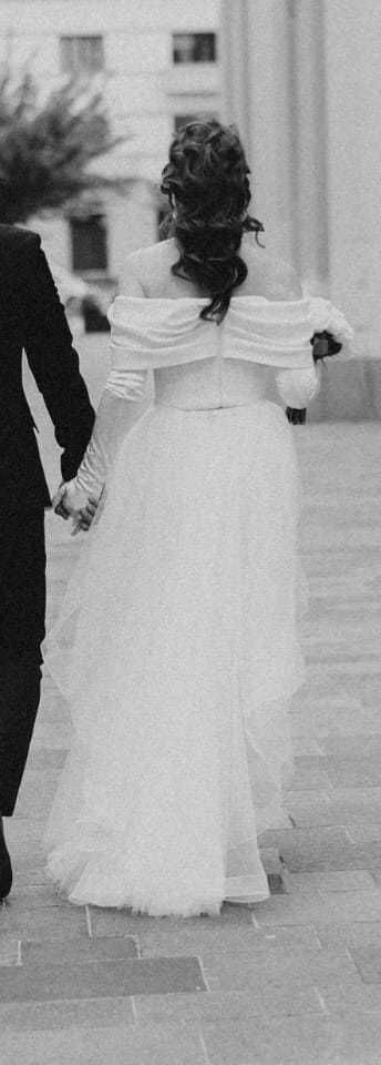 Rochie de mireasă elegantă – mărimea S-M , culoare Ivory, 2000 lei
