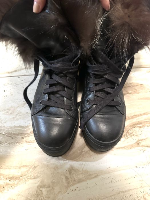 Боти с естествен косъм