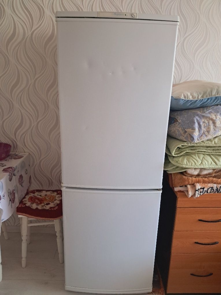 холодильник рабочий