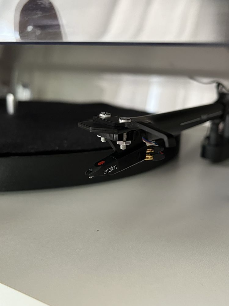 Грамофон/turntable Pro-Ject Phono USB бял