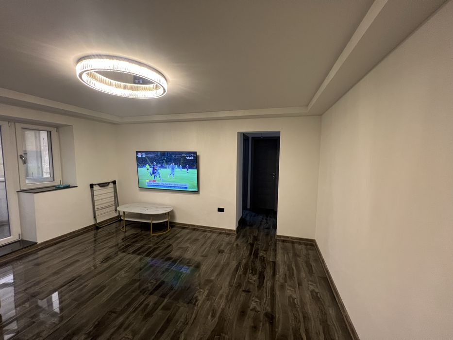 Apartament 54 mp !