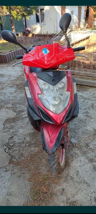 Продам скутер 125 кубов