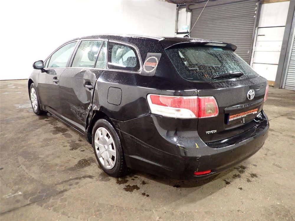 НА ЧАСТИ Toyota Avensis Т27 2011 1.8 Valvematic 147к.с