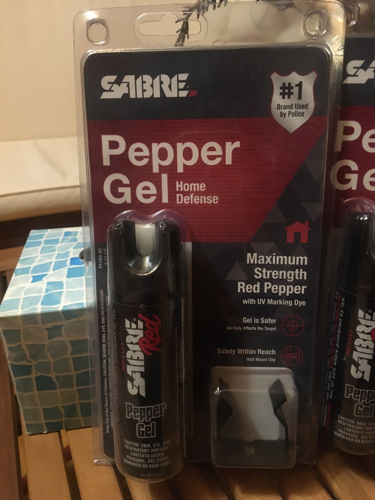 2 sprayuri aparare  Sabre Pepper Gel Home Defense nr 1 Police