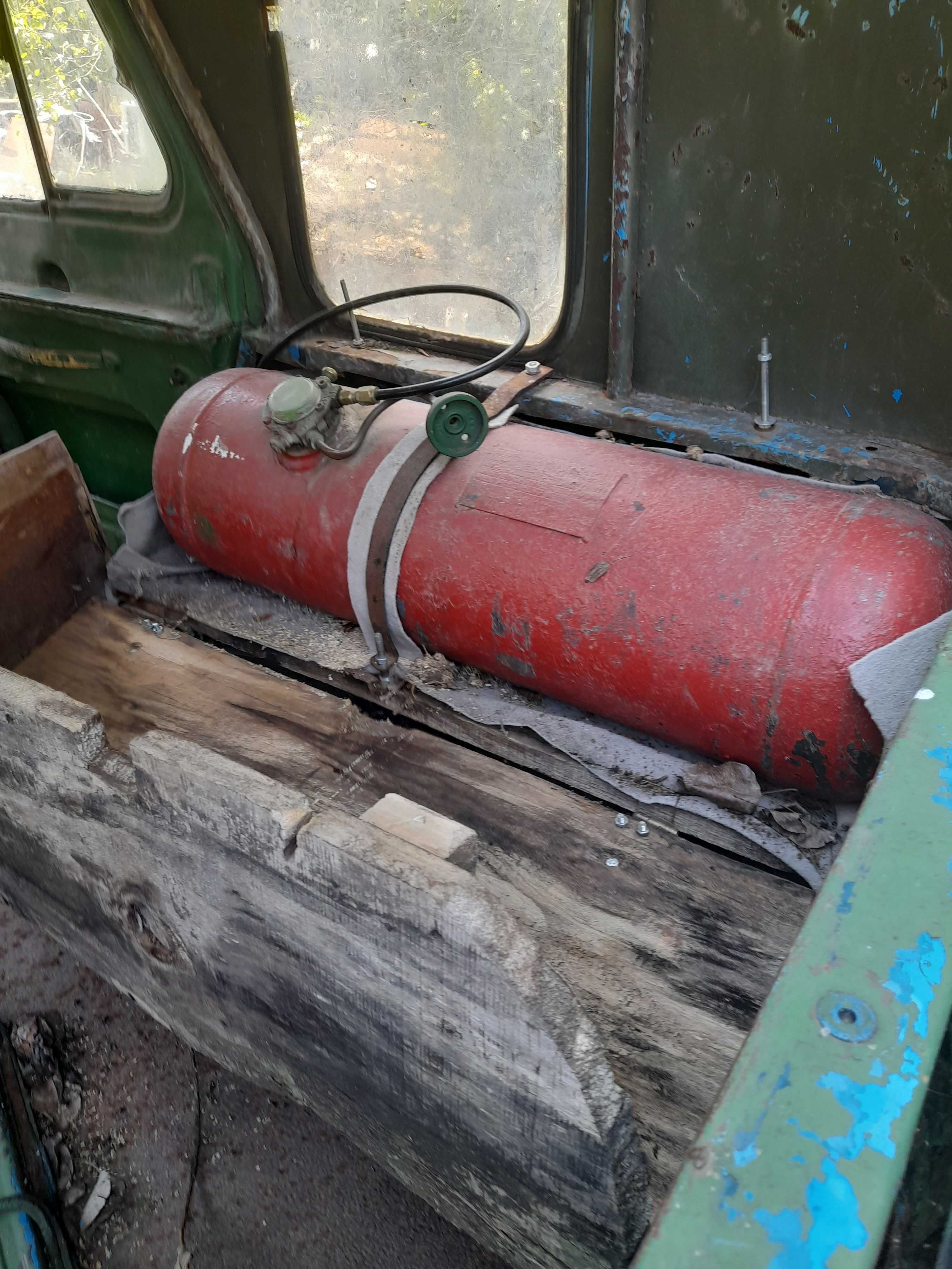 Уаз 469 бензин с газова уредба