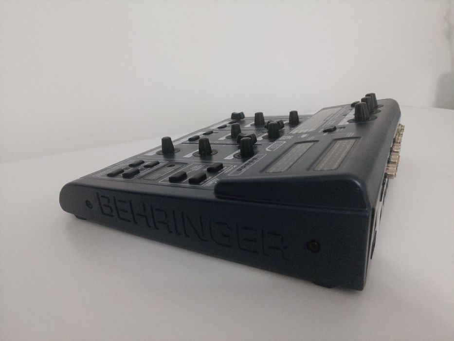 Interfata audio behringer BCA 2000