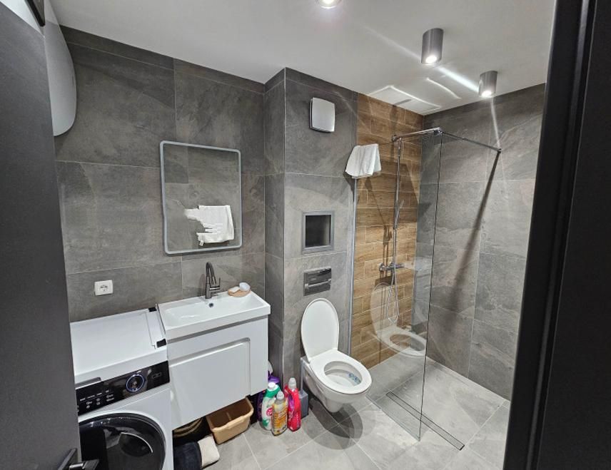 Продава се Тристаен апартамент в София, Красна поляна 1 - 93 кв.м за 2904 €/кв.м - Снимка #9