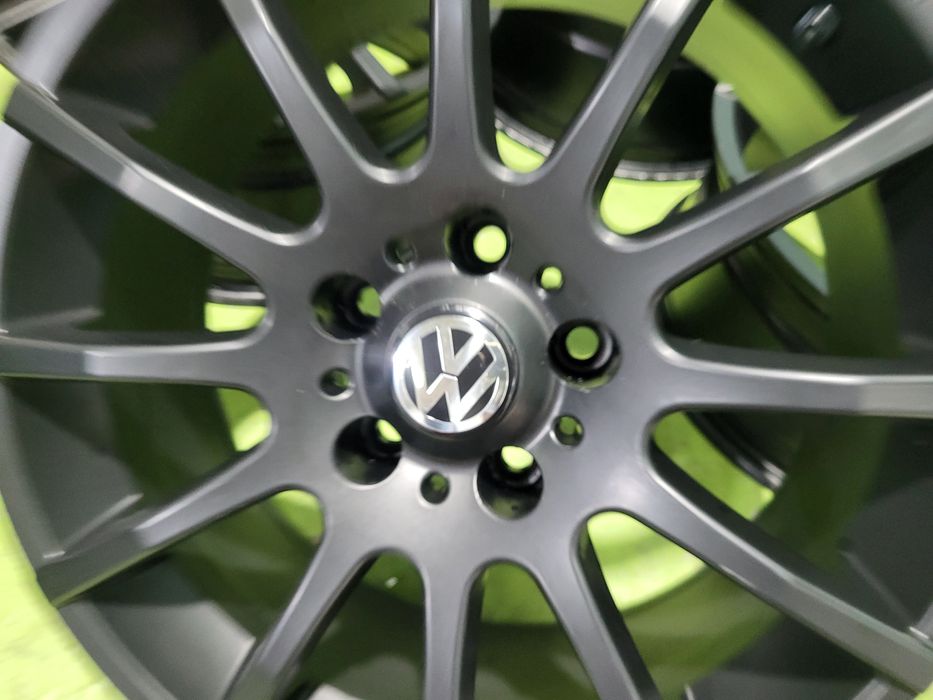 17 5x112 Vw Passat Touran Caddy Golf Audi Skoda 5х112 черни