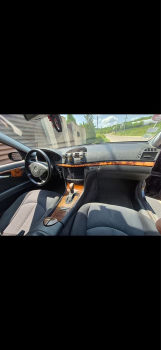 Vând Mercedes-Benz E-Class W211, an 2006, motor 2.2 CDI diesel