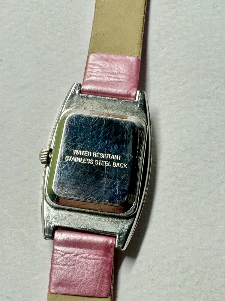Dior дамски розов часовник – стилен винтидж аксесоар (Quartz)