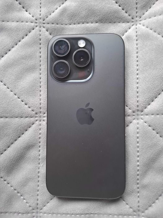 IPHONE 15 PRO 512GB 91% като нов отключен към всички оператори