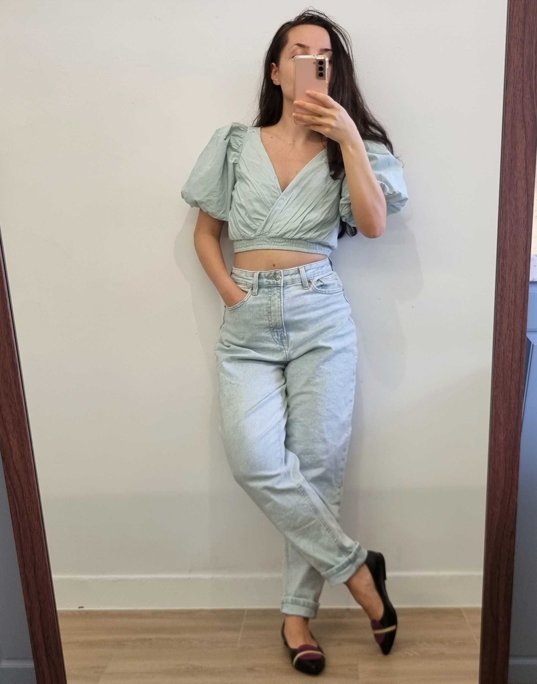 Bluză Pull and Bear cu maneci bufante, marime S