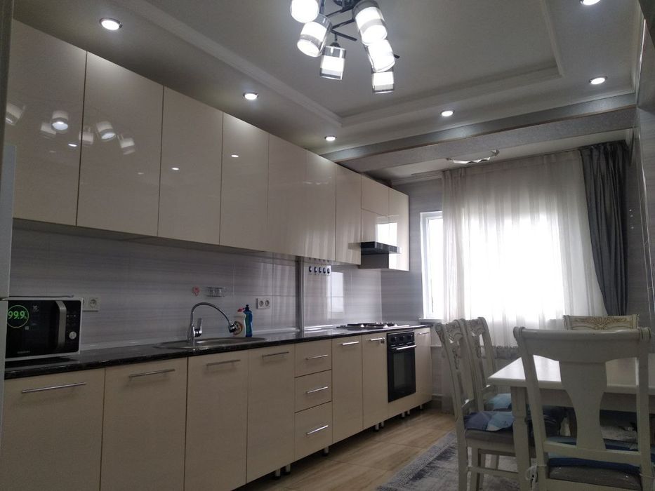 Kvartira продается 3/9/12 на Дружба Народов