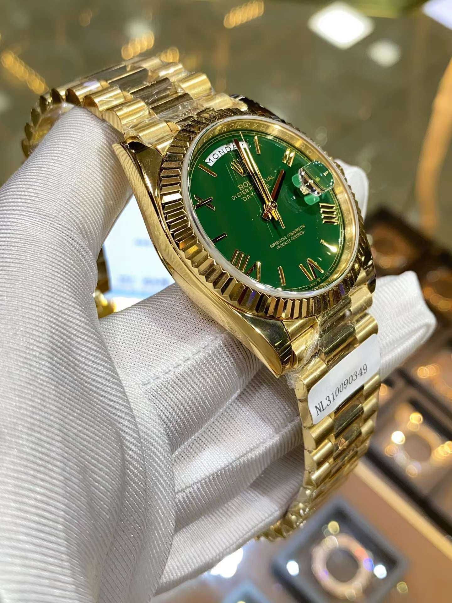 Rolex Day-Date Green dial / Gold