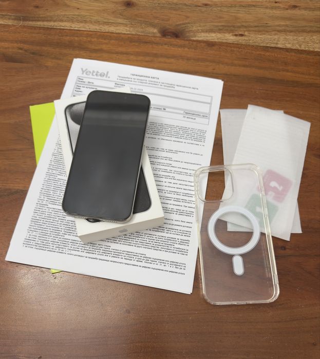 Продавам iPhone 15 Pro Max 512GB