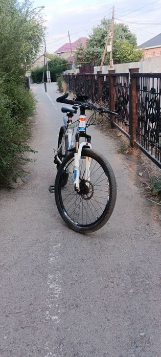 Велосипед в хорошом состояние