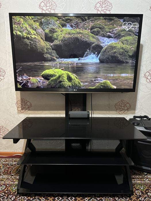 Продам Телевизор LG