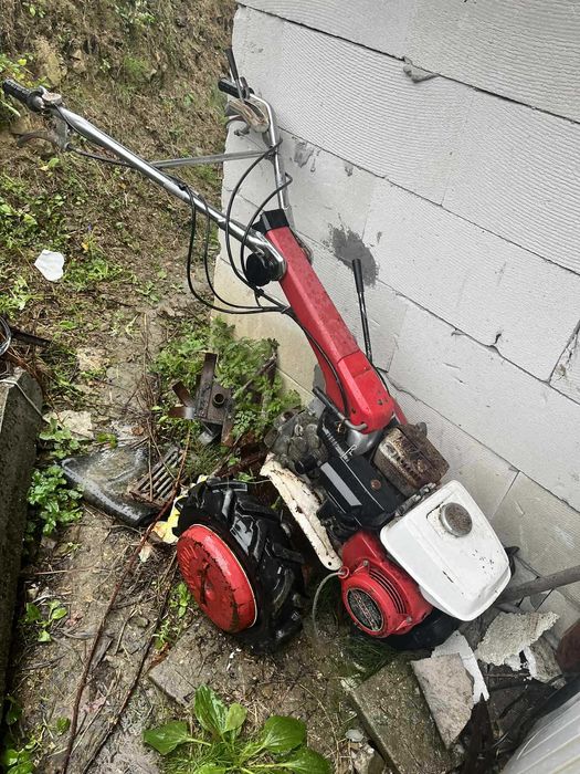 Vând motocultor f 460