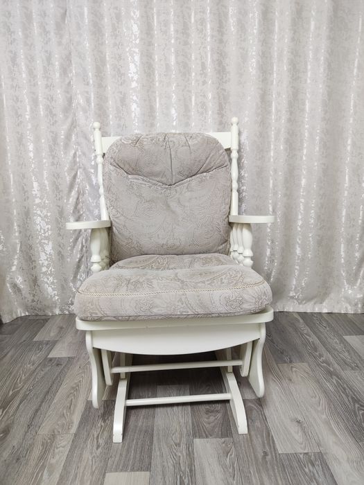 Продам кресло-качалку