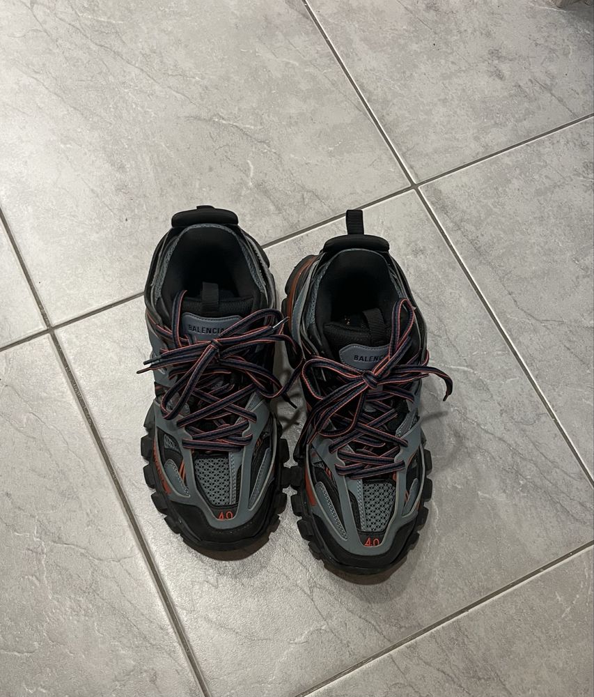Balenciaga Track