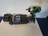 Hitachi 18v încărcător și două bateri