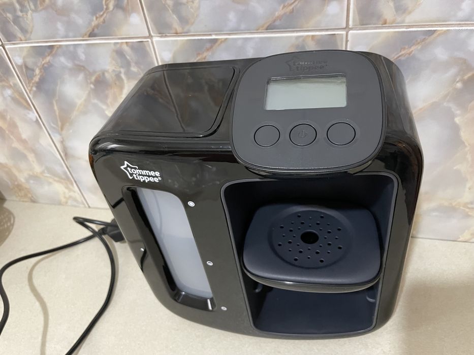 Aparat pentru pregatirea formulei de lapte praf Tommee Tippee Perfect