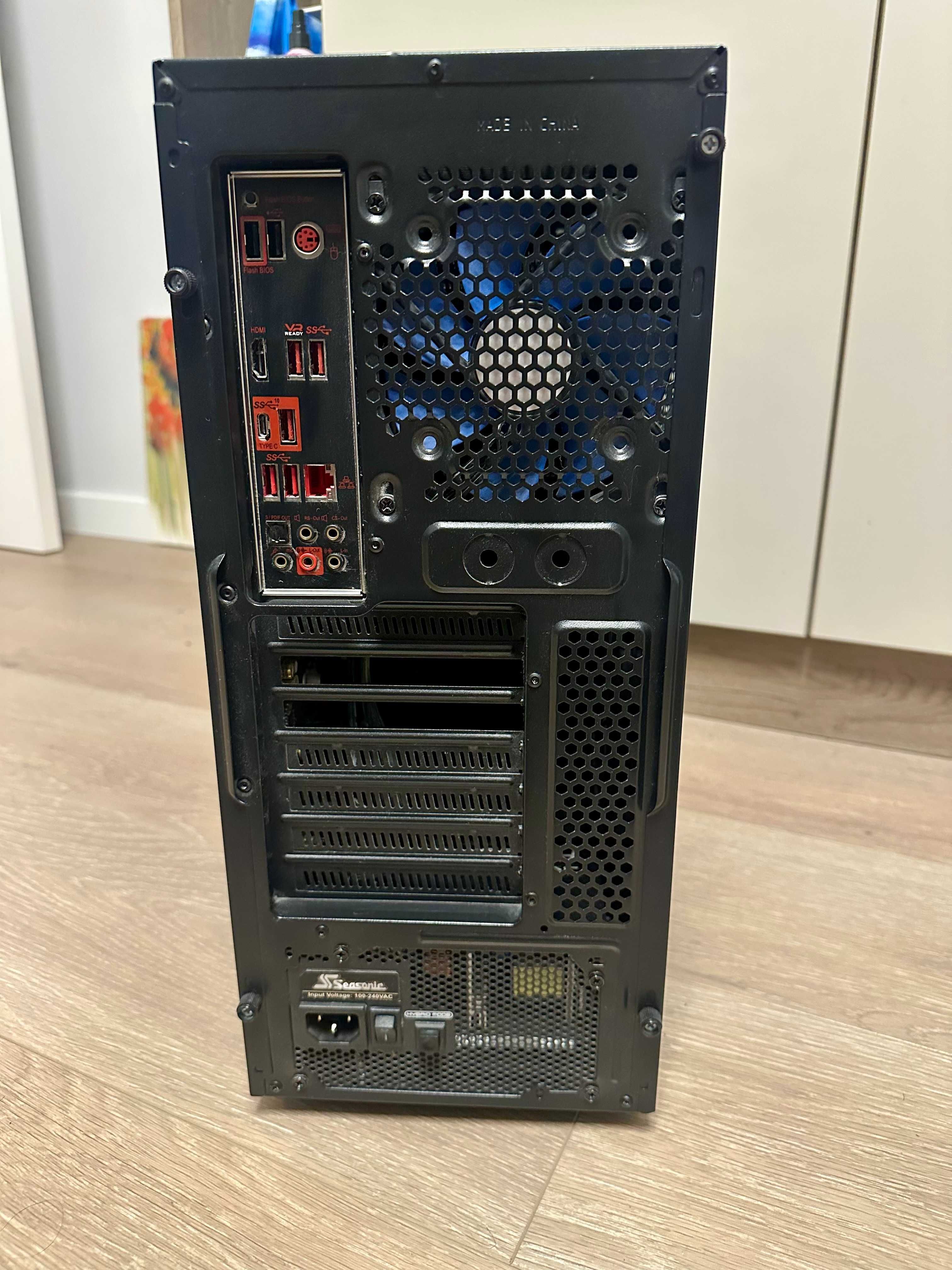 Компютър AMD Ryzen 7 3800X
