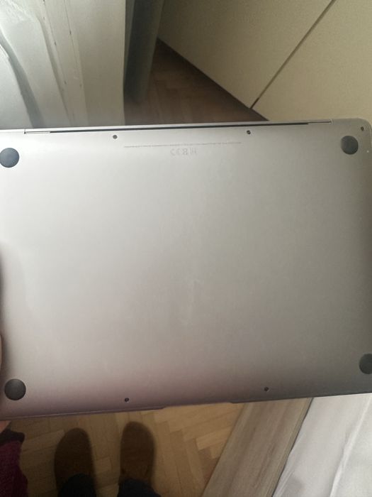 MacBook Air 13” 2020 i3 | 8GB RAM | 256GB SSD | Много добро състояние