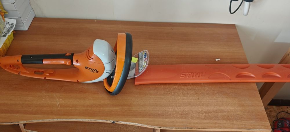 Suflanta, foarfecă gard viu, drujba stihl