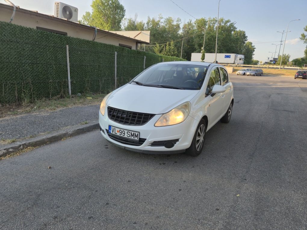 Opel corsa D 2008