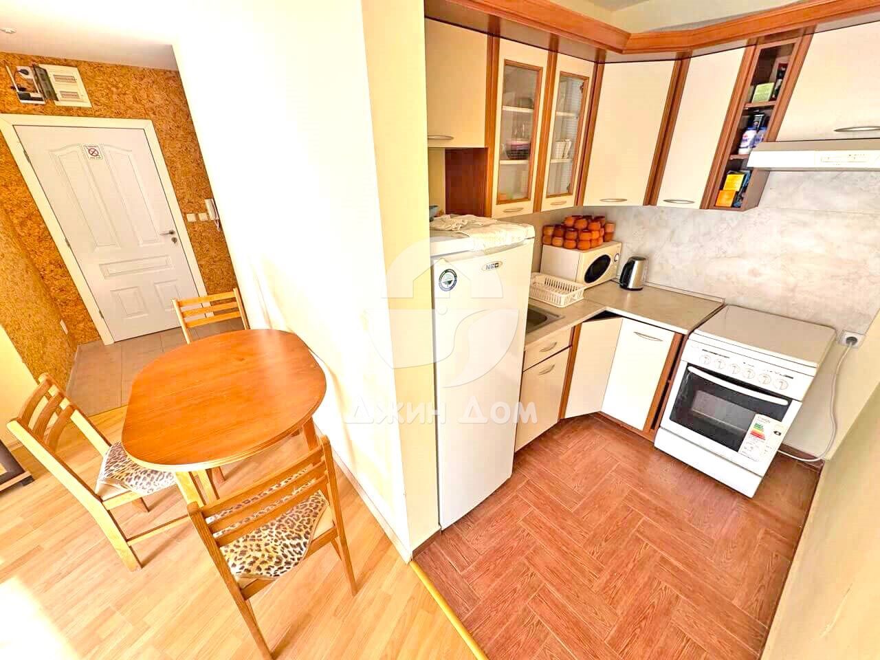 Продава се Двустаен апартамент в к.к. Елените - 72 кв.м за 1021 €/кв.м - Снимка #4