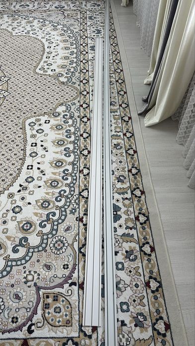 Карниз потолочный 2 шт. за 10000тг