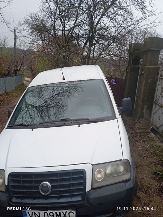Vând fiat scudo  2004