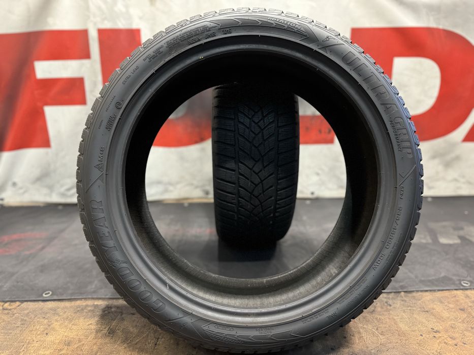 235 45 20, Зимни гуми, Goodyear UltraGripPerformance, 2 броя