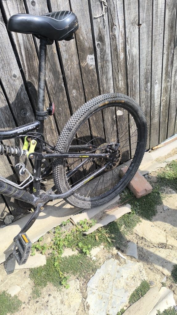 Bicicleta roata fata spate pe 27,5
