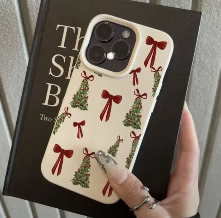 Новогодний чехол на iphone