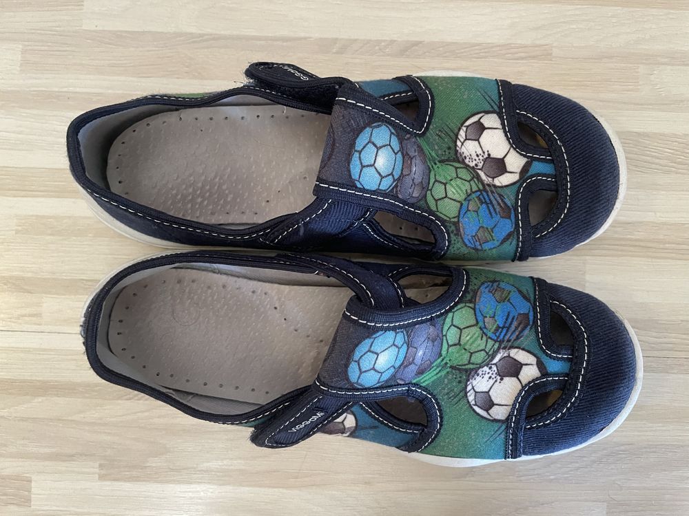 Детски пантофи, пантофи slip-on и кроксове за момче