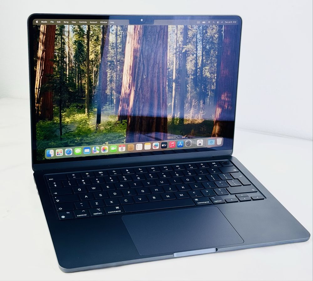 НОВ! Apple MacBook Air 13 M3 2024 16RAM 256GB Midnight Гаранция!