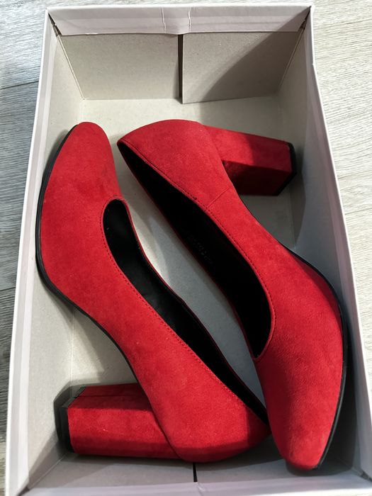 Pantofi piele intoarsa