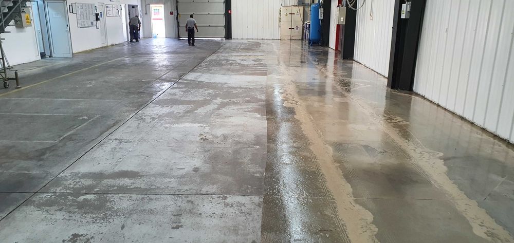 Măturat - Curatat mecanizat/manual - parcări subterane și supraterane