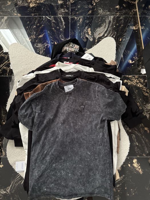 Tricou simplu purtat putin