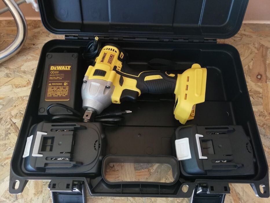 Гайковерт Dewalt 24V 5 Ah с 2 батерии зарядно и куфар