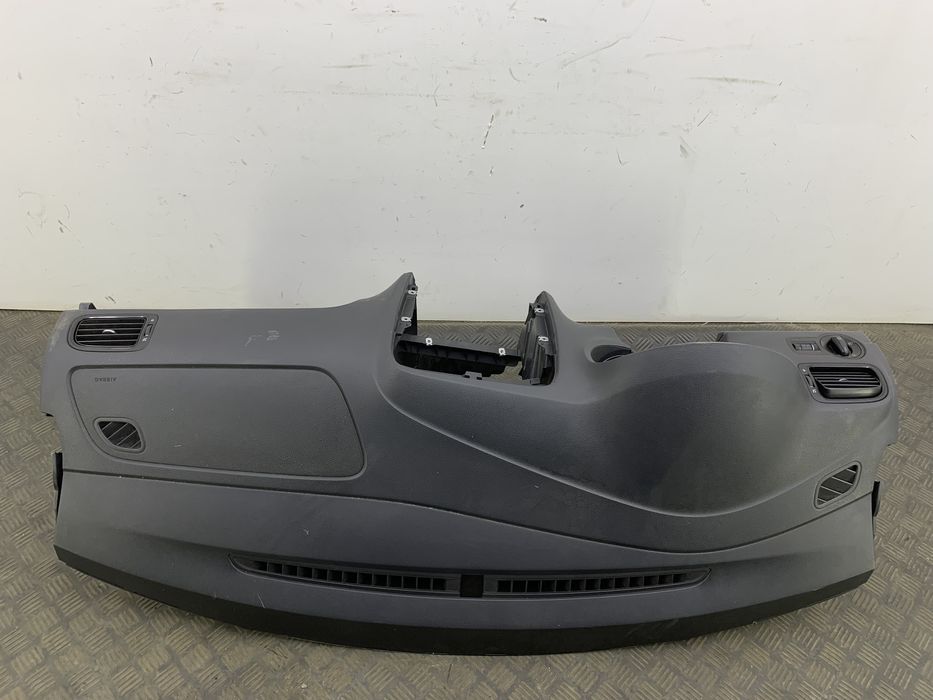 Dezmembrez Plansa bord de pe VW POLO 6R 2012