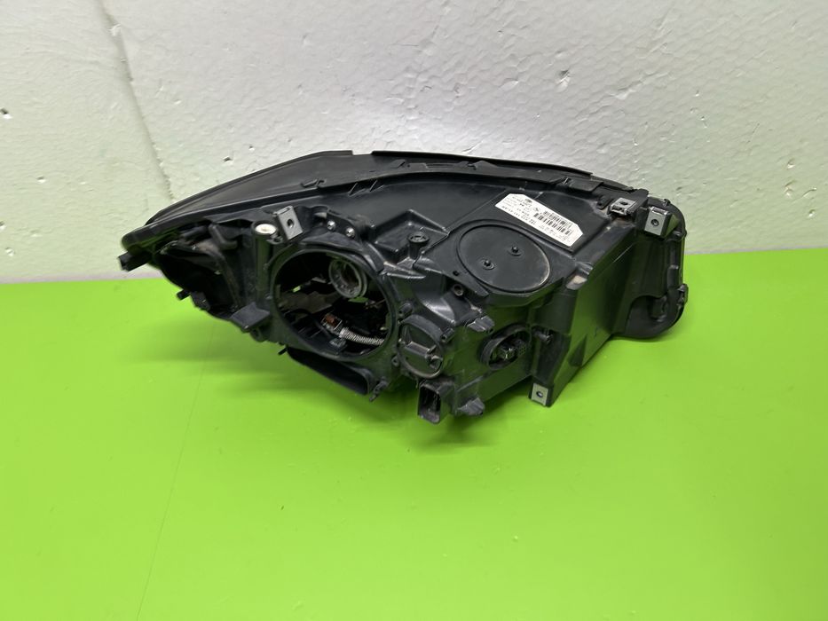 Far faruri bmw F10 F11 bi xenon stanga 2009-2013