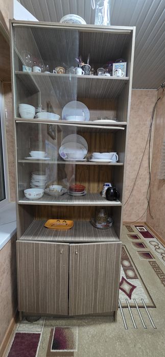 Продаётся советский сервант