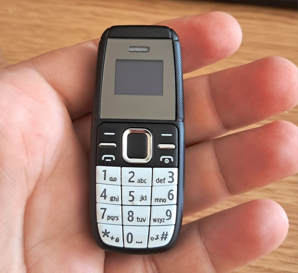 Мобилен апарат Miniphone
