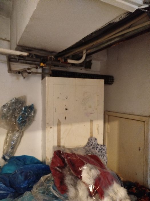 Железные шкафы продам