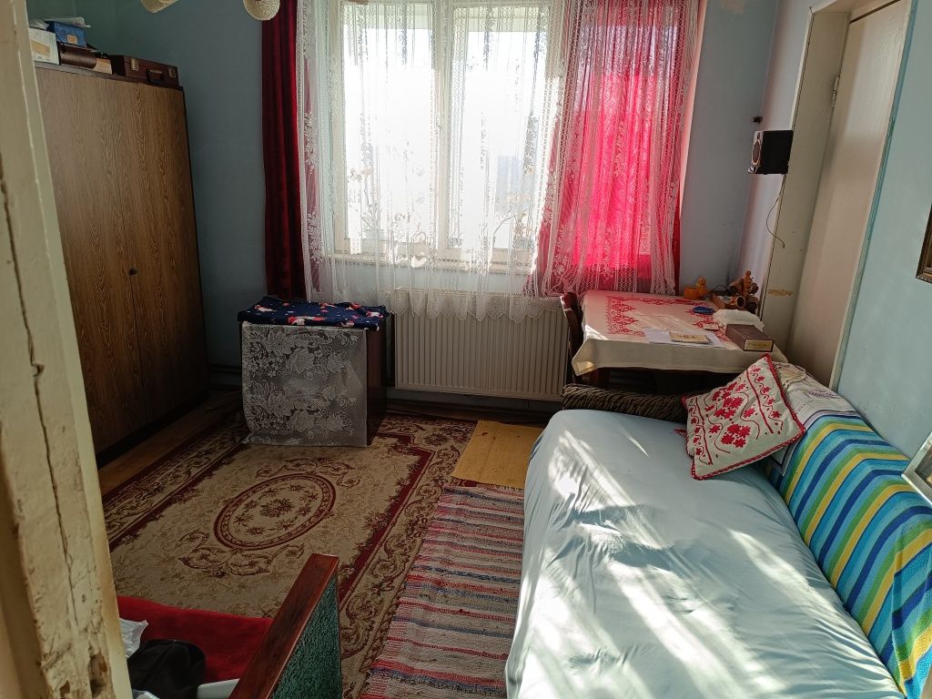 De vânzare apartament 2 camere cart.Tudor .Str.Brașovului